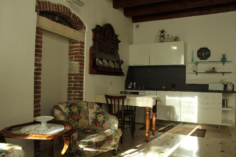 דירות ורונה Residenza Carducci Centro Storico מראה חיצוני תמונה