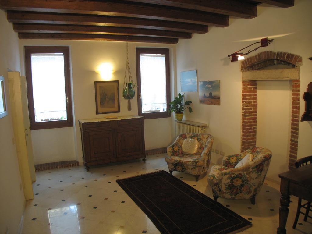דירות ורונה Residenza Carducci Centro Storico חדר תמונה